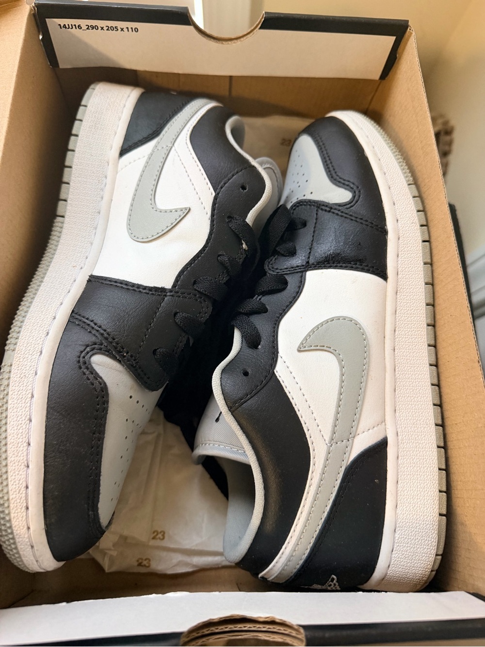 Jordan Kids Low Top Sneakers in Black, White & Gray
